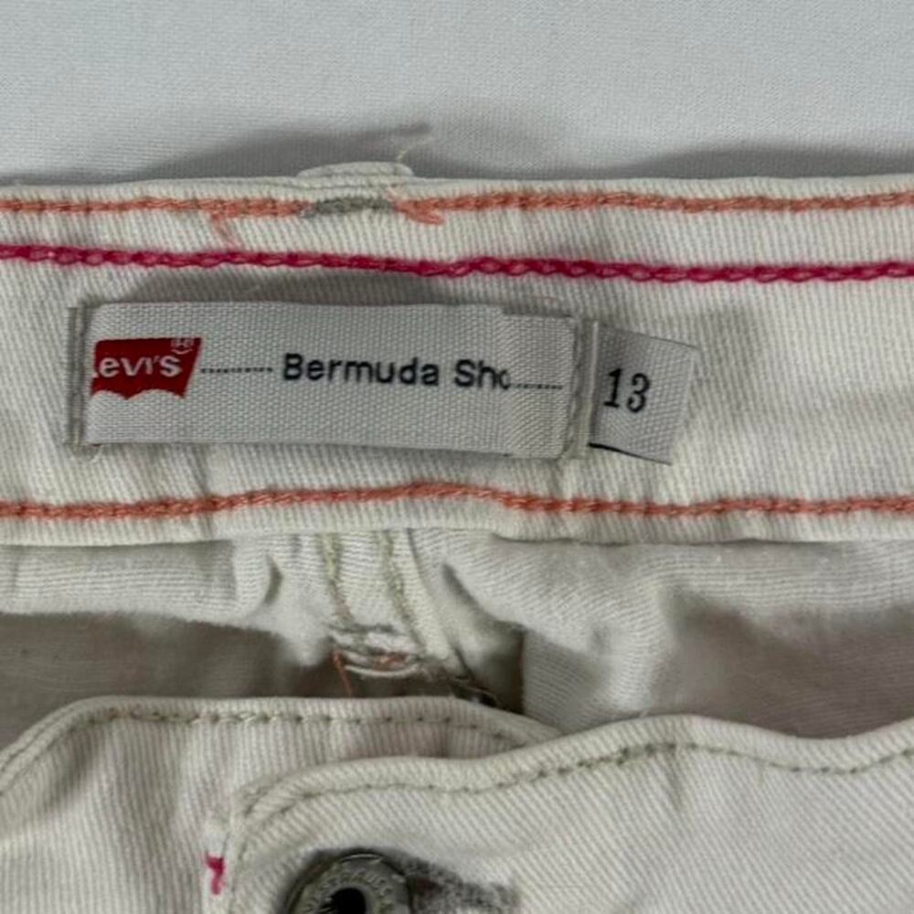Levi’s Vintage Exclusive Bermuda Shorts Low Rise Waist 30.5 - Picture 3 of 4